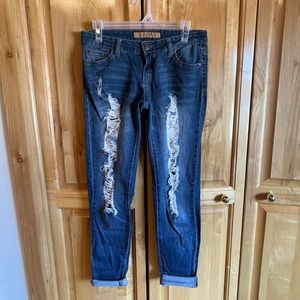 Distressed skinny jeans